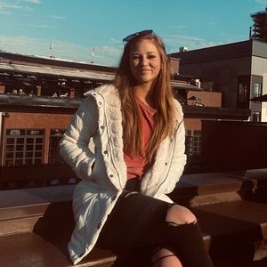 Small PRANA jacket. Worn a couple of times.